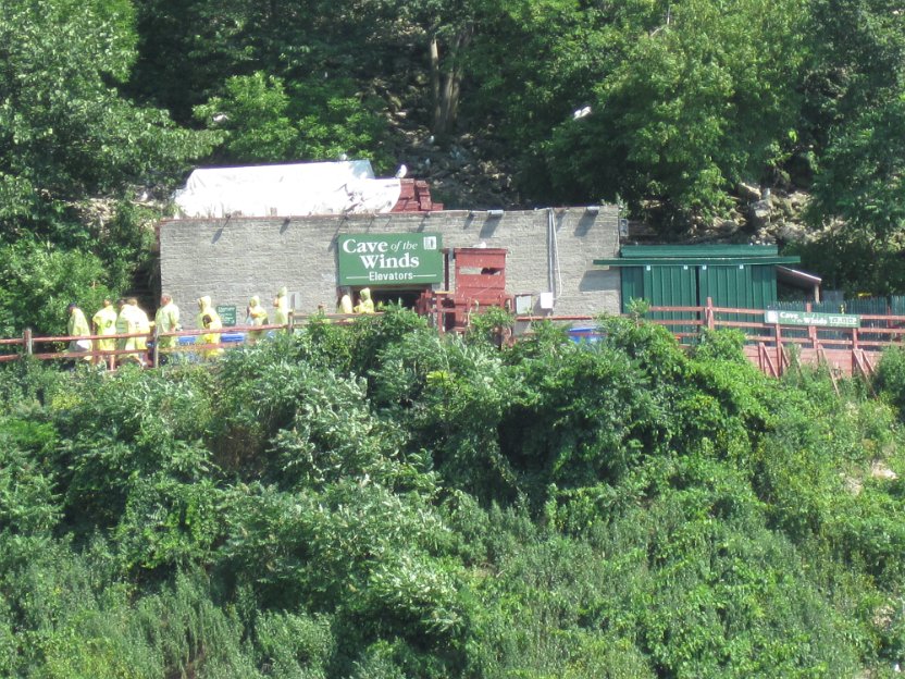 047-Cave of the Winds entrance-U.S. side.jpg